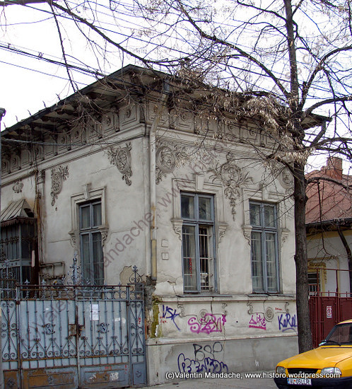 Casa in stil patriotic de tranzitie