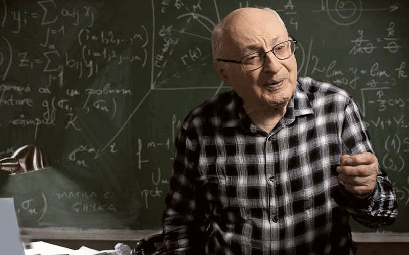 Solomon Marcus: Singurătatea matematicianului (3)