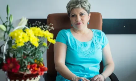 Liliana Staicu: „Radioul este asemeni unui microb pe care, dacă îl capeţi, nu mai poţi scăpa de el”