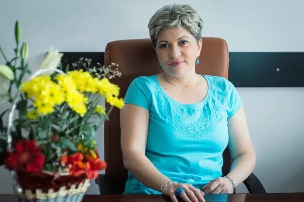 Liliana Staicu: „Radioul este asemeni unui microb pe care, dacă îl capeţi, nu mai poţi scăpa de el”
