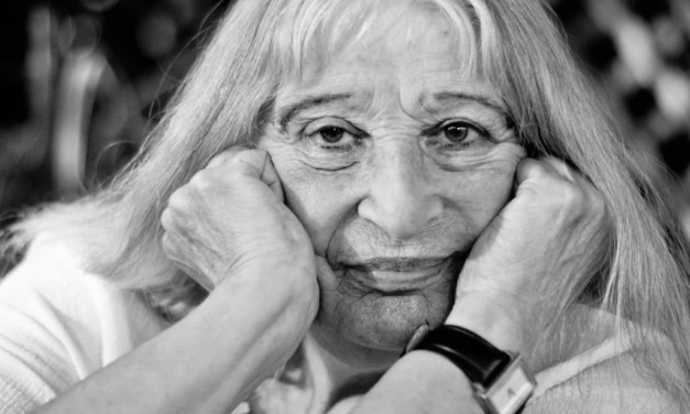 Să existăm sufleteşte, în afara timpului, pentru un anotimp…