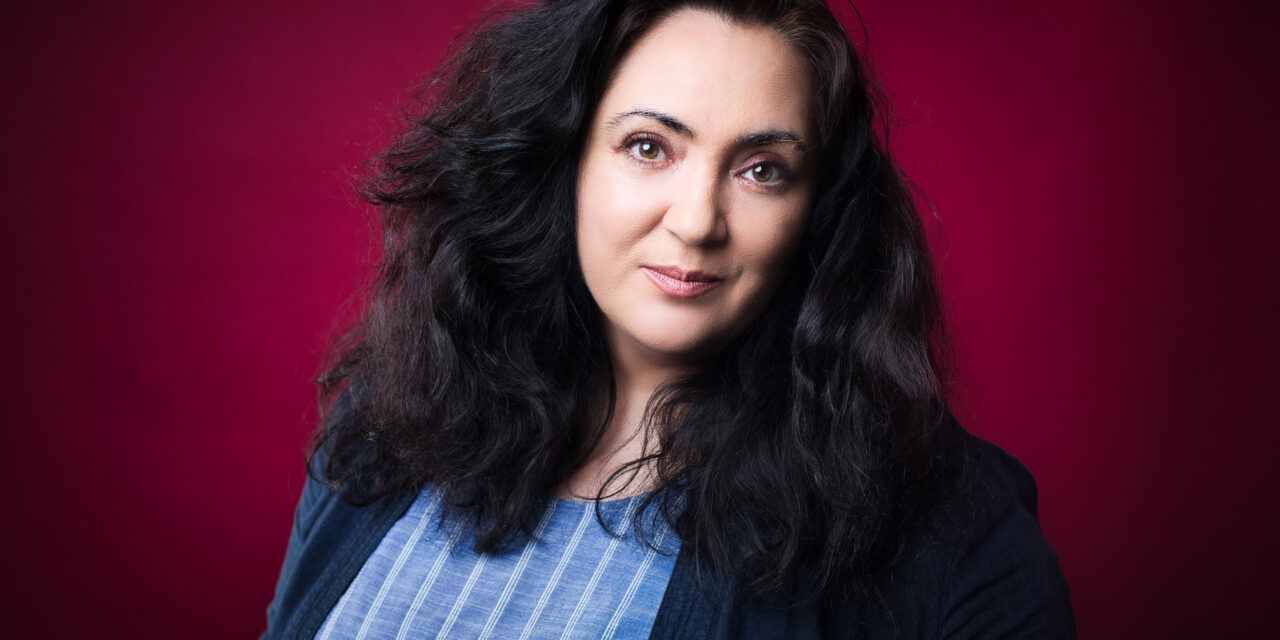 Andreea Răsuceanu: „M-am autodisciplinat, am prins acel curaj pe care ți-l dă, de obicei, sentimentul că ai  pus ultimul punct în ceea ce devine cartea ta”