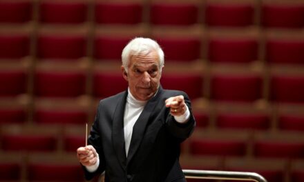 Vers la flamme – Skriabin interpretat de Vladimir Ashkenazy