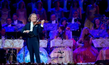 Regele valsului, André Rieu va urca pe scena din Piața Constituției, pentru prima dată, în data de 5 iunie