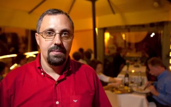 Scriitorul Dan Lungu, directorul FILIT: „E vorba de niște reglări de conturi între taberele politice, iar FILIT-ul e folosit în această luptă”