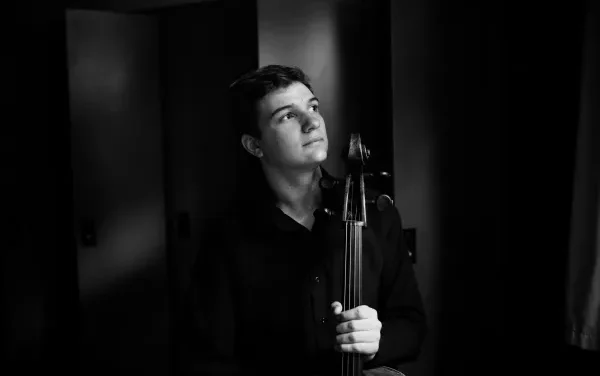 Andrei Ioniţă, primul violoncelist român care câştigă prestigiosul Concurs „Ceaikovski”