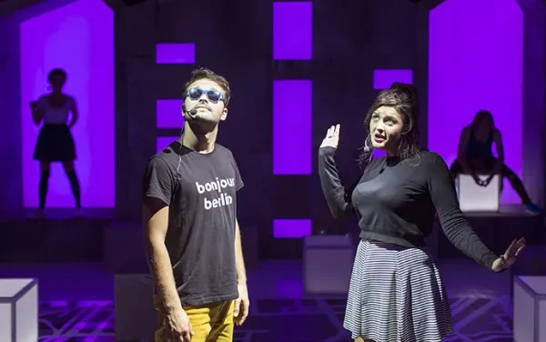 Pisica verde din curtea părinţilor, ajunsă la adolescenţă