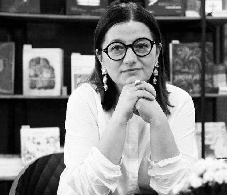 Confesiunile unui manager cultural: „De când a explodat şi în România zona de social media, au început să apară campanii de promovare care vor să fie cool cu orice preţ”