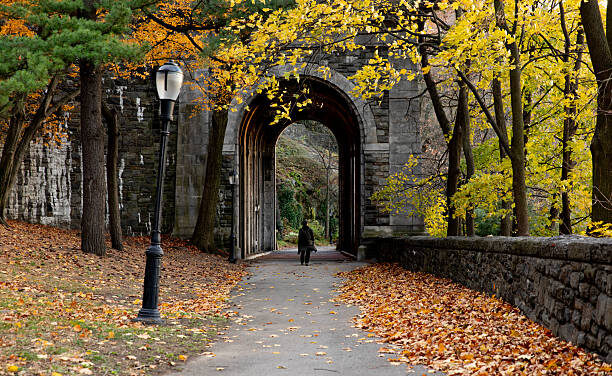 Haina cu buzunar ascuns