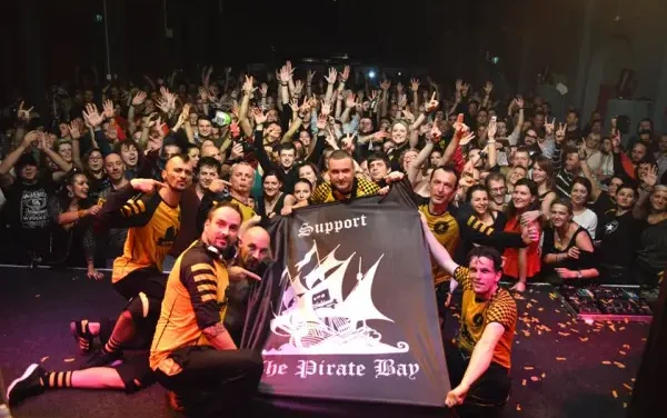 Din solidaritate cu The Pirate Bay, Dubioza Kolektiv imparte gratuit fanilor ultimul album