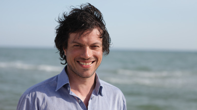 Alex Iordăchescu: „Ceea ce creez, în definitiv, ca cineast este un «algoritm organic» care combină înțelegerea intelectuală cu cea emoțională, un fel de cheie pentru a deschide uși noi în sistemul nostru de reprezentare.”