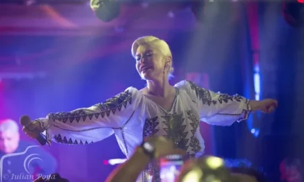 Asociația Curtea Veche va dona 10.000 de cărți copiilor din România