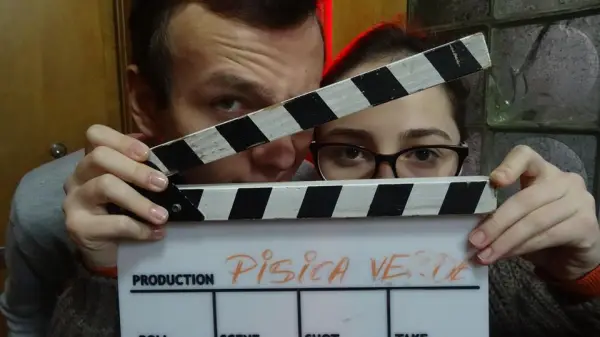 Mihnea Chelaru: „Sunetele alcătuiesc decorul într-un spectacol de teatru radiofonic. Prin sunete transmitem imagini, dar și emoții.”