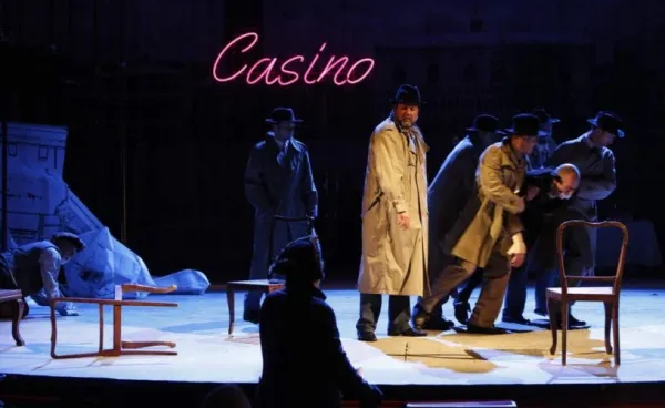 Viaţa într-o cafenea veneţiană