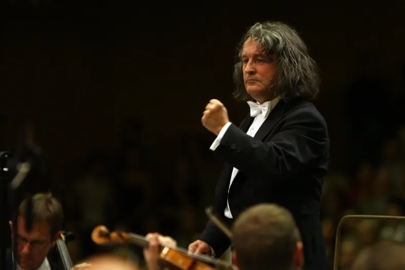Dirijorul Horia Andreescu – noul Director general adjunct al Filarmonicii „George Enescu”