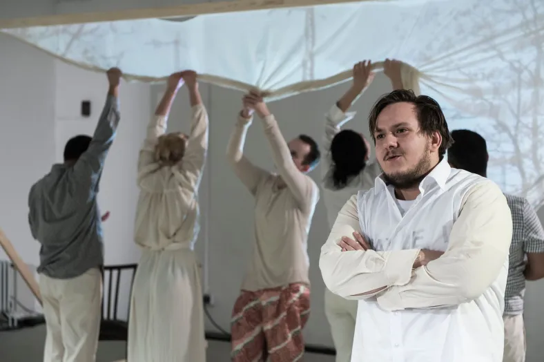 Flavius Retea, actor al Teatrului Național Trimișoara, pe scena Staatstheater Braunschweig