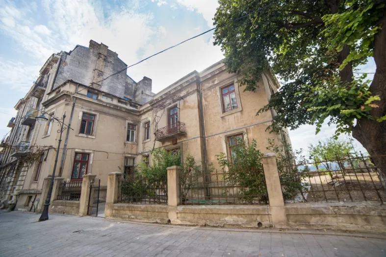Fonduri nerambursabile şi investiţii în bijuterii arhitecturale la Marea Neagră
