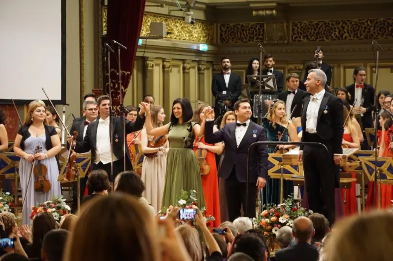 Istoria de 11 ani a Concertului Regal Caritabil
