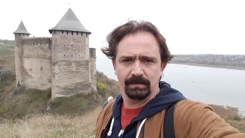 Igor Cobileanski | De la „Umbre” și „Afacerea Est”, la povești din Est pentru România Centenară