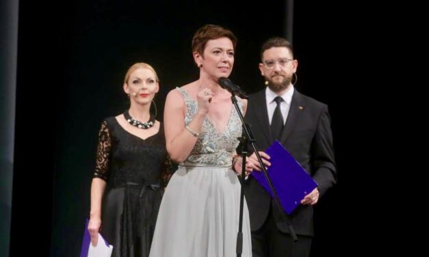 Ada Lupu Hausvater: „Excelența însemnă atitudine. Iar atitudinea se formează prin educție”