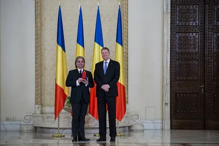 Dirijorul Ion Marin a fost decorat cu Ordinul Național „Pentru Merit” în grad de Comandor de către Președintele României, Klaus Iohannis