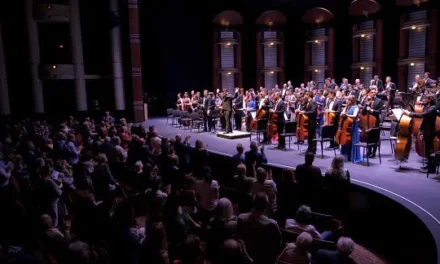 Debut de succes al turneului în SUA al Orchestrei Naţionale Simfonice a României, dirijor Cristian Măcelaru