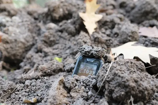 Cel mai robust telefon, Nokia 800 Tough, disponibil în România