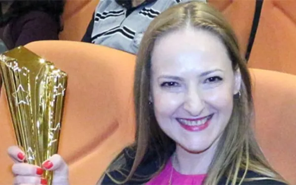 Povestea Alinei Tacu, nepoata lui George Emil Palade, una dintre puţinele femei acceptate vreodată să lucreze pentru emirul din Kuweit