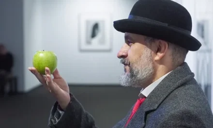 În numai 24 de ore de la lansare, podcastul Cronicari Digitali, un podcast despre ce merită păstrat, patrimoniu cultural și amintiri personale,  a avut 3.058 de ascultători!