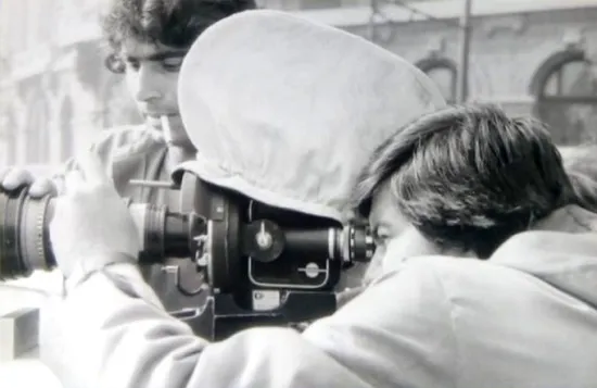 Regizorul Nicolae Corjos, autorul celebrelor filme Liceenii şi Declaraţie de dragoste, împlineşte 85 de ani