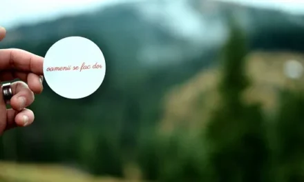 Cu dorurile la vedere | Mădălina Pavăl strange doruri de la oameni și vrea să le pună pe muzică
