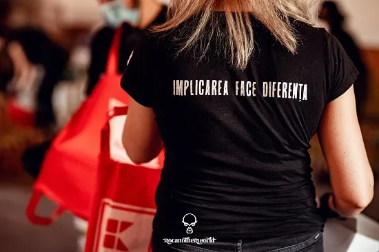 Peste 9 tone de produse alimentare și materiale sanitare au fost donate în urma festivalului caritabil Rocanotherworld