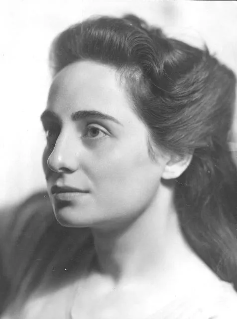 O mare redescoperire din literatura italiană, o capodoperă a secolului XX. Romanul Arta bucuriei de Goliarda Sapienza a fost tradus în colecția ANANSI