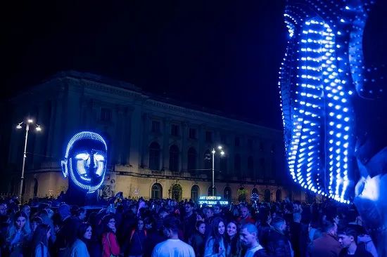 Spotlight Festival, cel mai mare festival de artă vizuală în aer liber din Bucureşti, vizitat de peste 120.000 de persoane