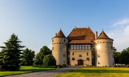 Frank Spotnitz, scenaristul și producătorul serialului Dosarele X, vine în România. Va susține un masterclass în cadrul proiectului Full Moon Creative Lab