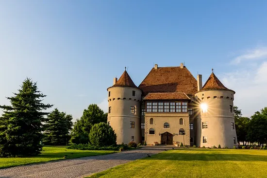 Frank Spotnitz, scenaristul și producătorul serialului Dosarele X, vine în România. Va susține un masterclass în cadrul proiectului Full Moon Creative Lab