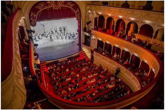 Andi Vasluianu și Elvira Deatcu prezintă Gala Premiilor Radio România Cultural
