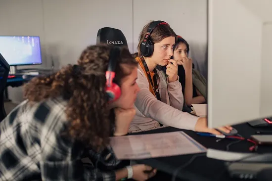 Adolescenții pasionați de film se pot înscrie la Let’s Go Digital! 2024