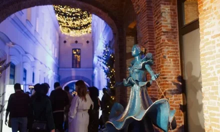 „Universul lui Salvador Dalí”, cea mai mare expoziție din românia dedicată celebrului artist,  continuă până la 1 septembrie