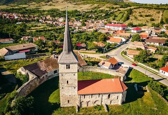 Ruta Sfântului Ladislau din programul România Atractivă. 20 de obiective din opt județe spun o poveste foarte puțin cunoscută de români