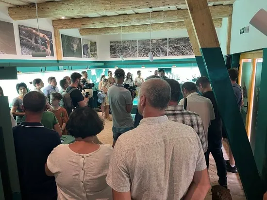 Fundația Conservation Carpathia inaugurează Centrul de vizitare „Casa Castorului” în comuna Rucăr