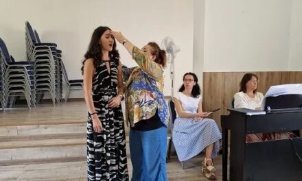 Valentina Naforniţă, Ruxandra Donose, Ramón Vargas și Leontina Văduva – soliştii Galei Salbek Opera Masterclass
