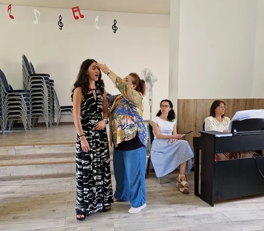 Valentina Naforniţă, Ruxandra Donose, Ramón Vargas și Leontina Văduva – soliştii Galei Salbek Opera Masterclass