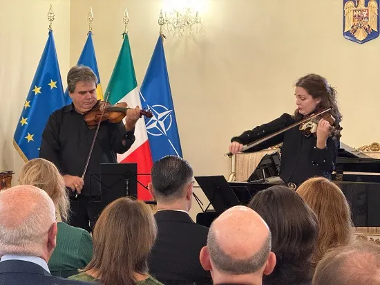 Vioara și Enescu, ovații la Ambasada României în Italia |  Festivalul Internațional Propatria continuă la Roma și în alte 4 orașe europene