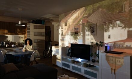 Atlasul Singurătății @GenZ:TM – o expoziție despre cum trăiesc tinerii  singurătatea în era conexiunilor permanente