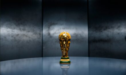 Construiește Cel Mai Mare Premiu al Lumii: Grupul LEGO și Cupa Mondială FIFA™ marchează începutul primei lor colaborări