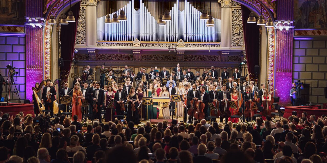 Poveste din România de azi – Orchestrele Naţionale de Tineret, primii 10 ani