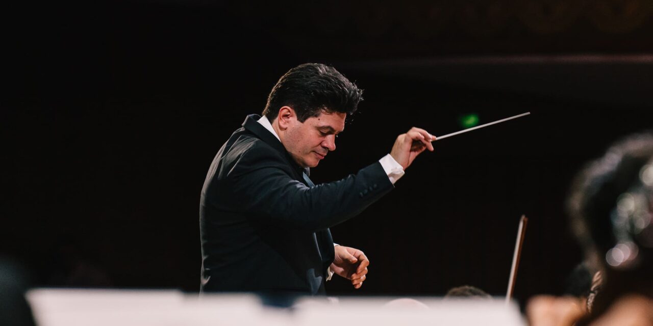 Celebrul dirijor Cristian Măcelaru va susține un masterclass de interpretare dirijorală, instrumentală și de aprofundare în studiul muzicii în cadrul Concursului Internațional George Enescu