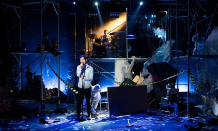 PUNK ROCK, spectacolul care vorbește fără menajamente despre adolescență, ajunge la Festivalul de Teatru de la Piatra Neamț