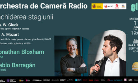 Dirijorul britanic Jonathan Bloxham și clarinetistul spaniol Pablo Barragán închid stagiunea Orchestrei de Cameră Radio